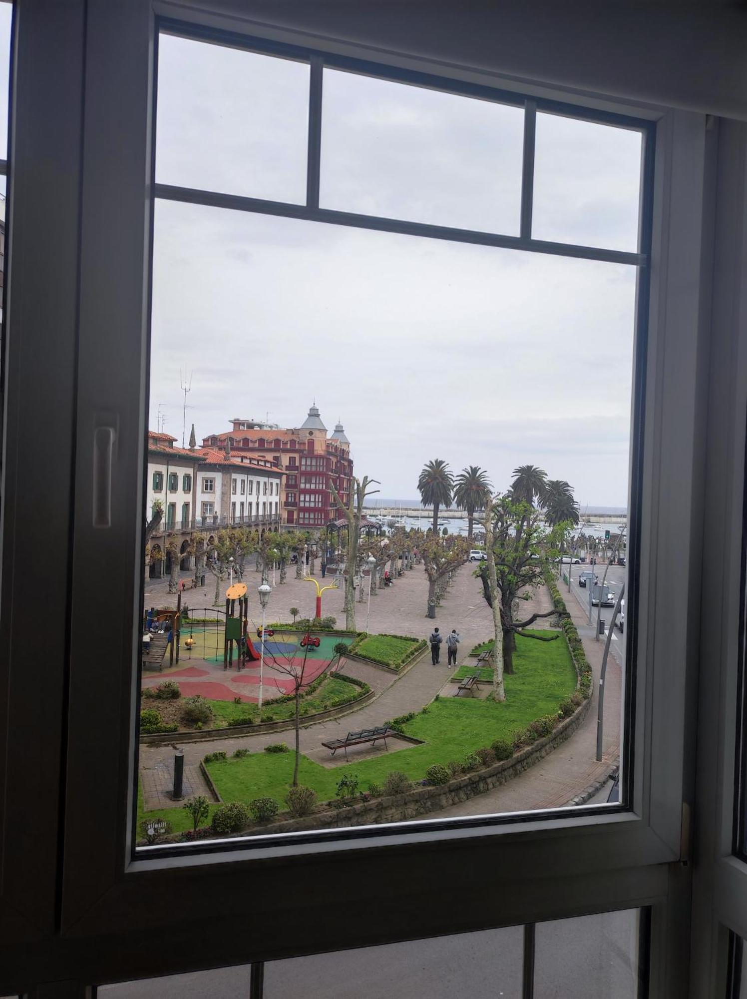 Precioso Piso Con Garaje En El Centro De Castro Urdiales 아파트 외부 사진